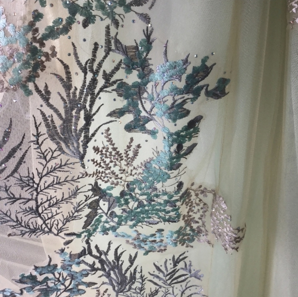 NWT Size 4 Rina diMontella Aqua & Multi Embroidered Botanical Gown - Picture 12 of 14